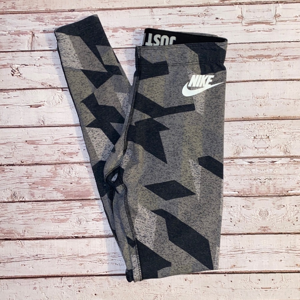 Nike leggings